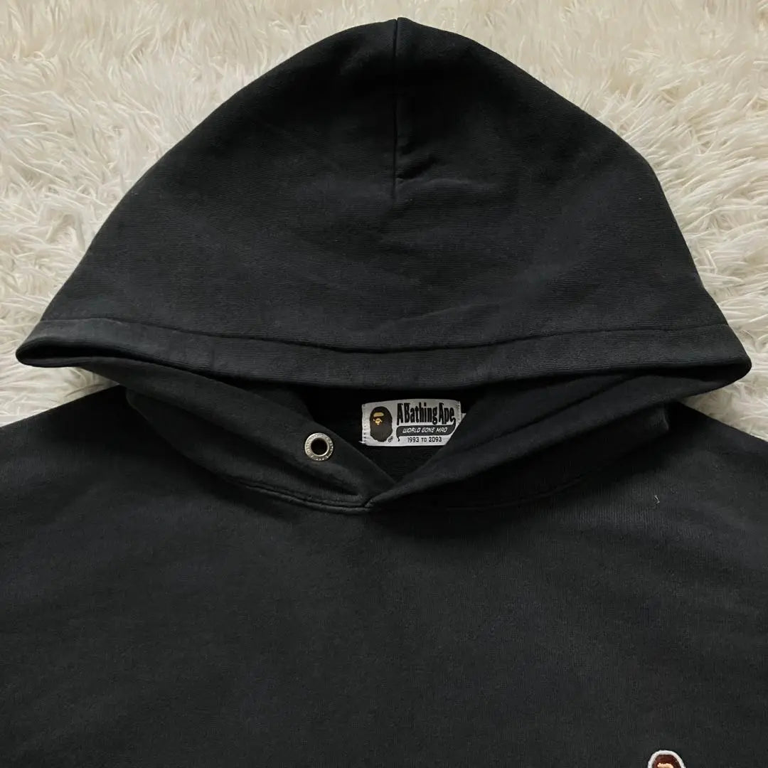 Sudadera con capucha negra con mono bordado y logo de Ape Bape One Point 《El primero en llegar es el primero en ser atendido XL》