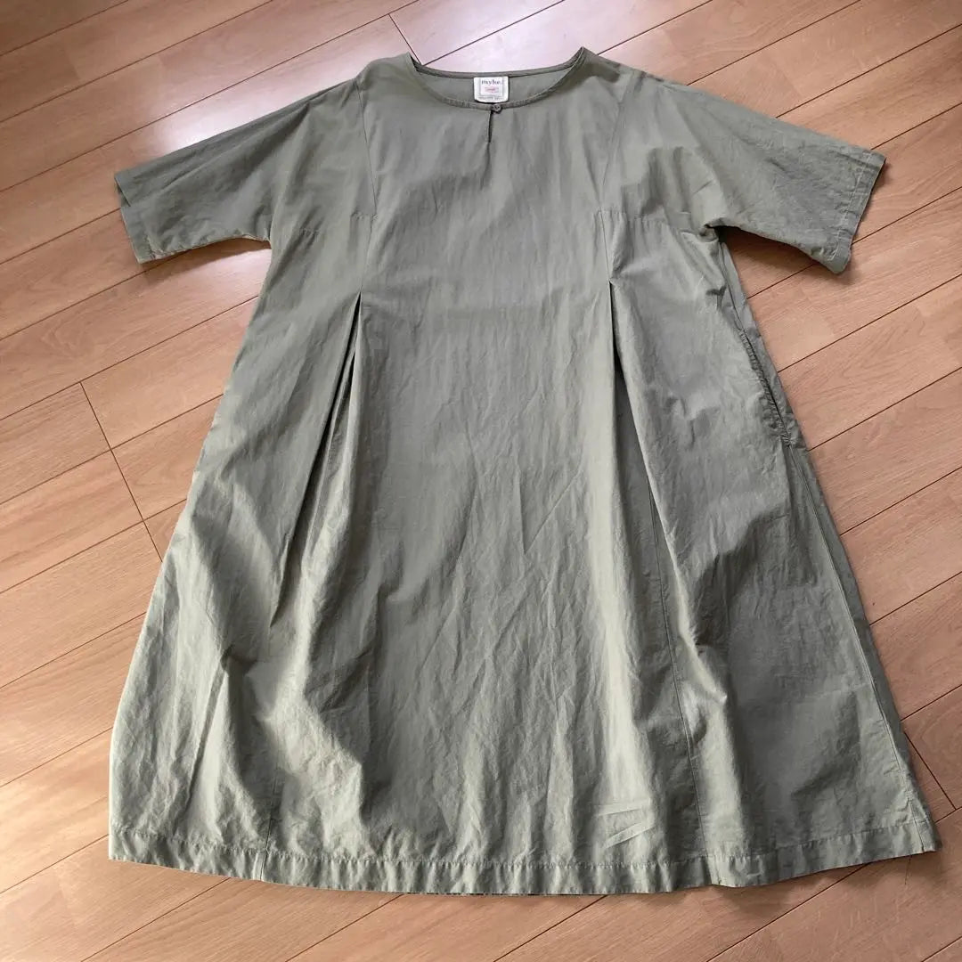 Short sleeve dress