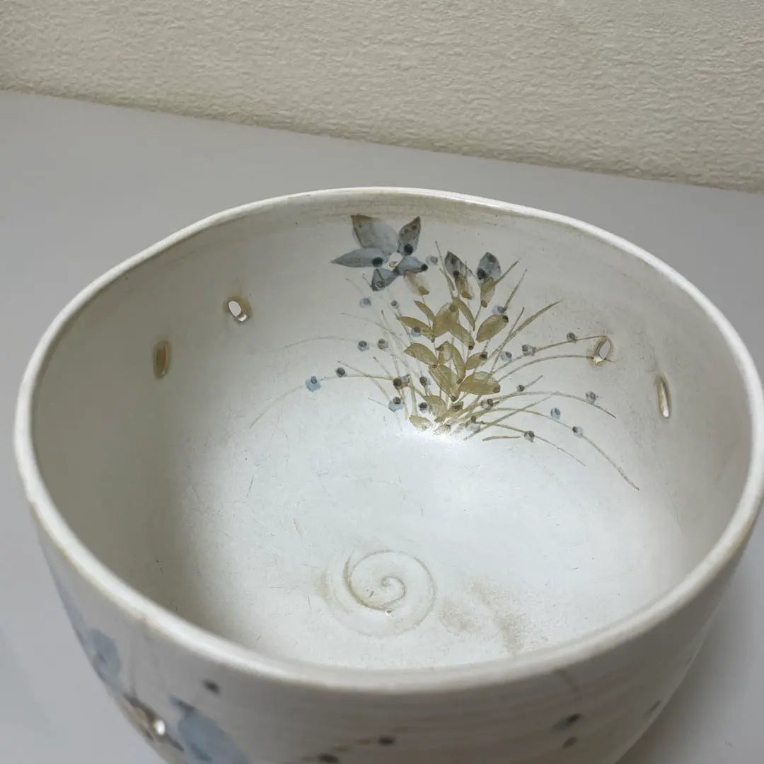 [Shimizu ware] Saito Kumoraku Kiln Bellflower Pattern Openwork Pottery Japanese Tableware Ceramics