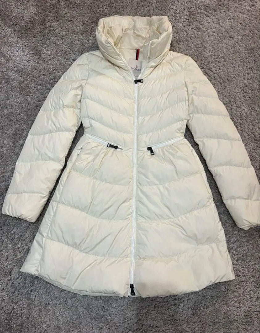 Beautiful silhouette, super beautiful condition, Moncler down coat | 美シルエット　超美品　モンクレール ダウンコート