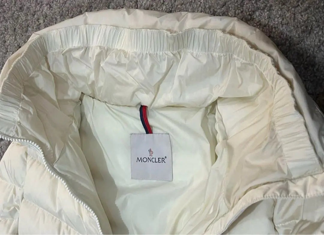 Beautiful silhouette, super beautiful condition, Moncler down coat | 美シルエット　超美品　モンクレール ダウンコート