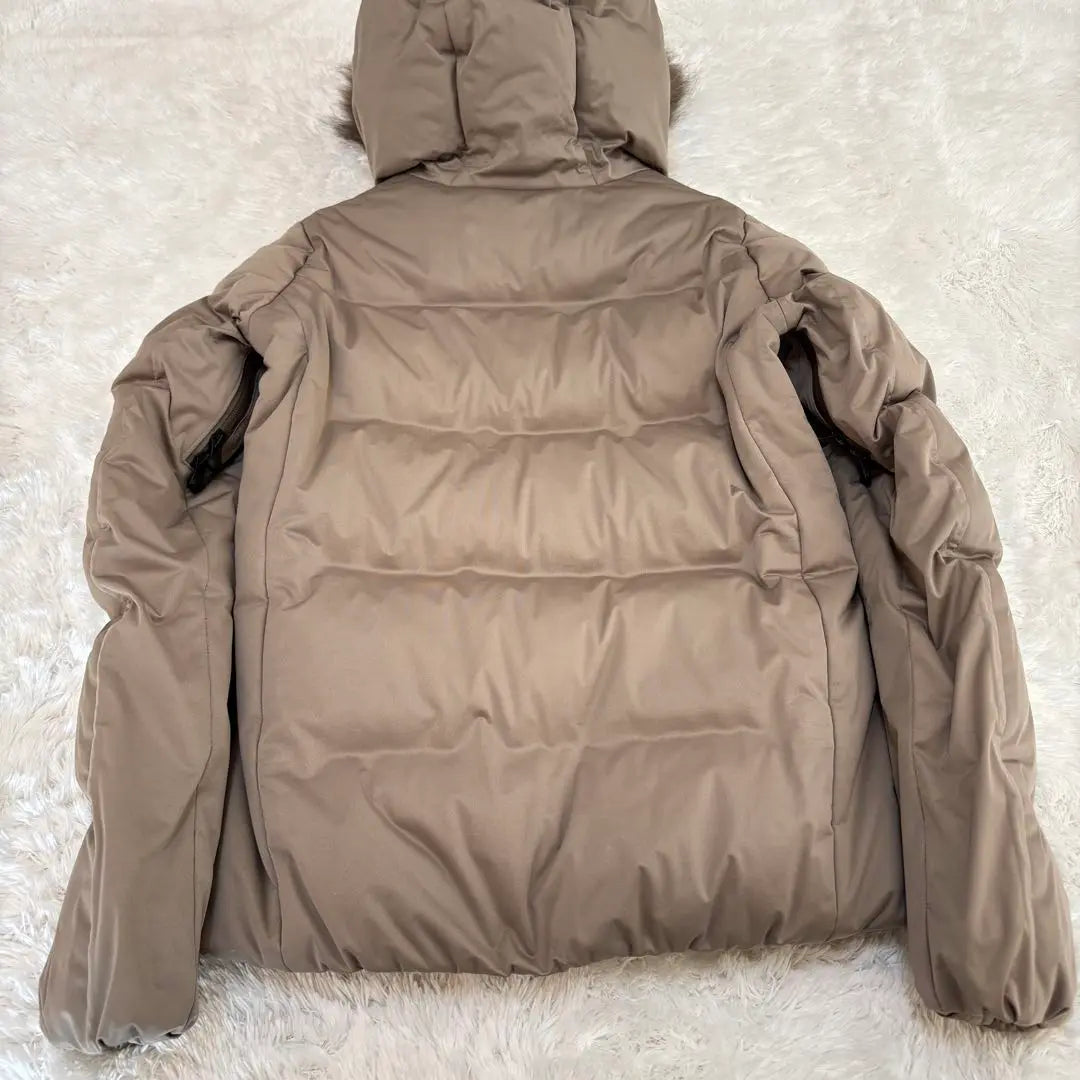 DESCENTE Mizusawa Down Jacket Silver Fox Fur