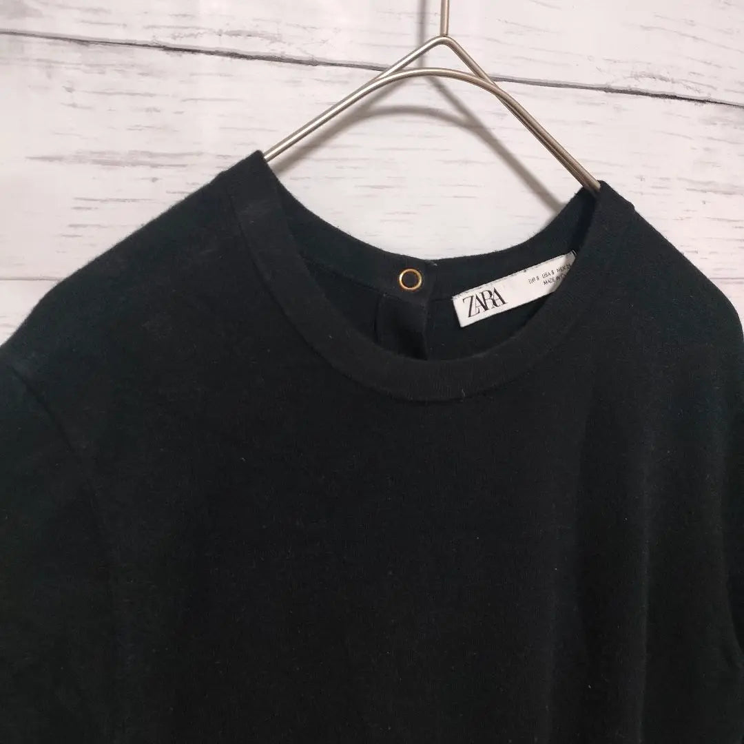 Zara Short-sleeved knit top Back button Crew neck Soft Black