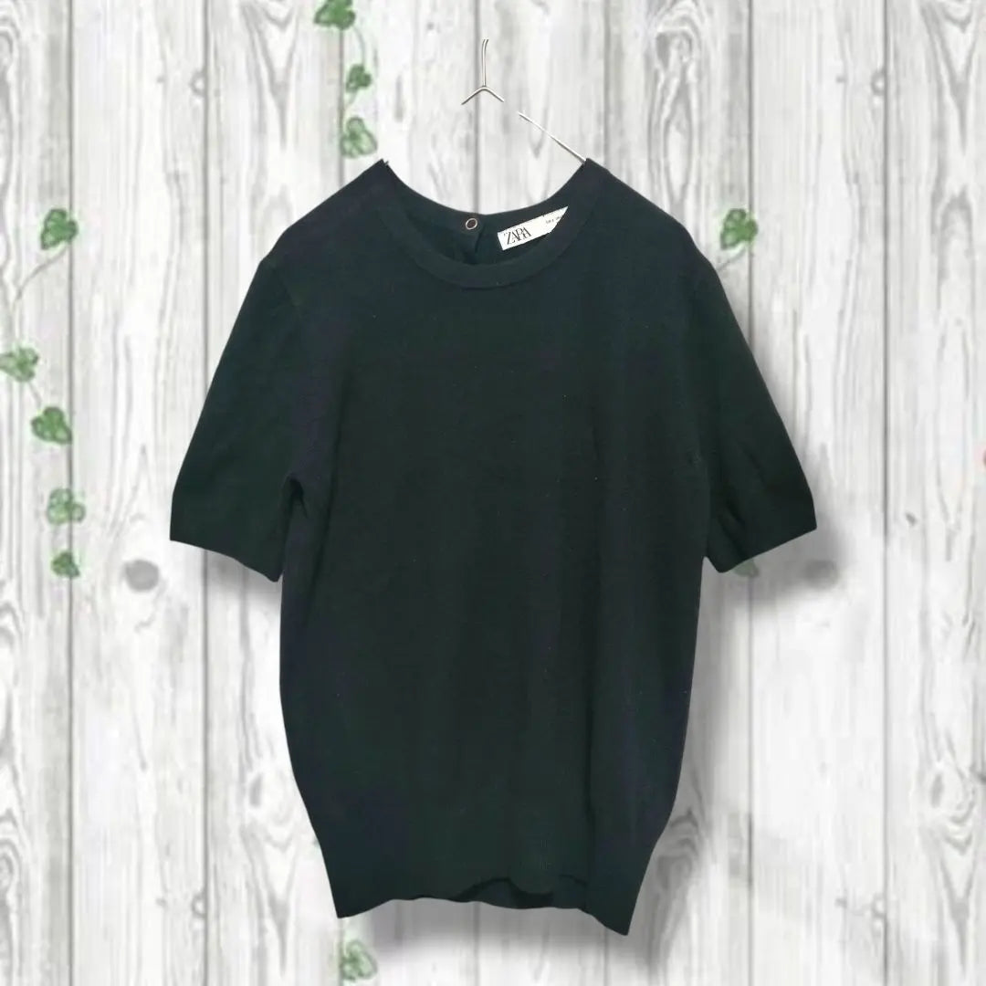 Zara Short-sleeved knit top Back button Crew neck Soft Black