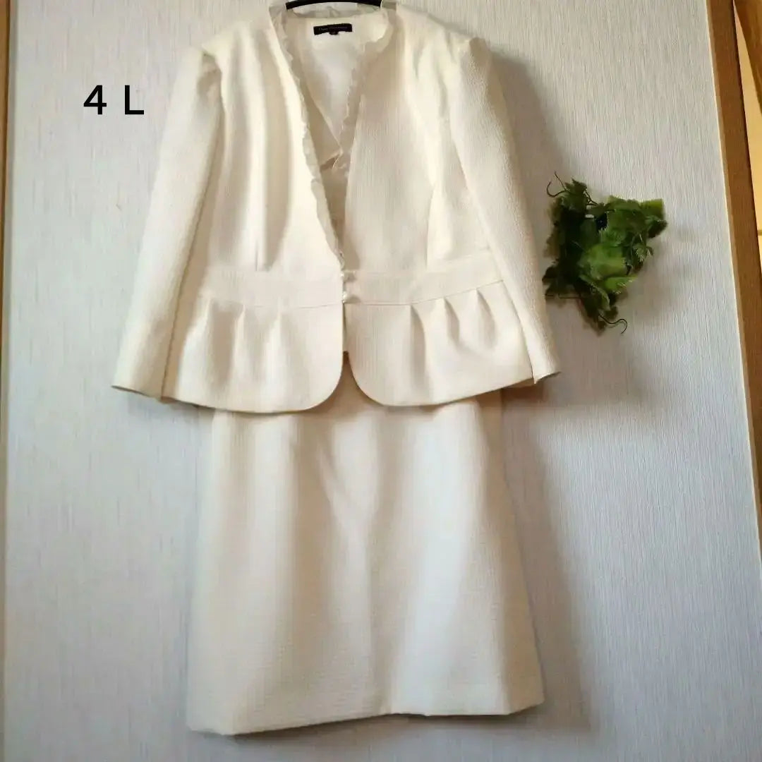 Beautiful white suit entrance ceremony, kindergarten entrance ceremony set-up, 4L tweed ceremony