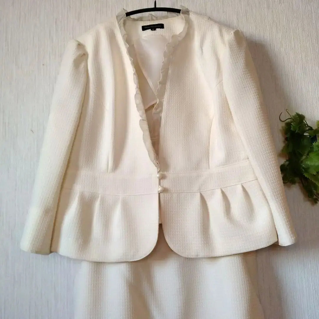 Beautiful white suit entrance ceremony, kindergarten entrance ceremony set-up, 4L tweed ceremony