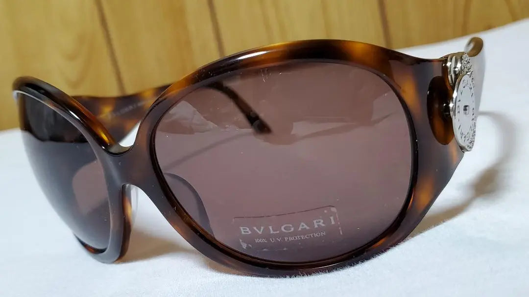 Gafas de sol Bvlgari B-zero Chiclady 4-quartet coin marrón no disponibles oficialmente