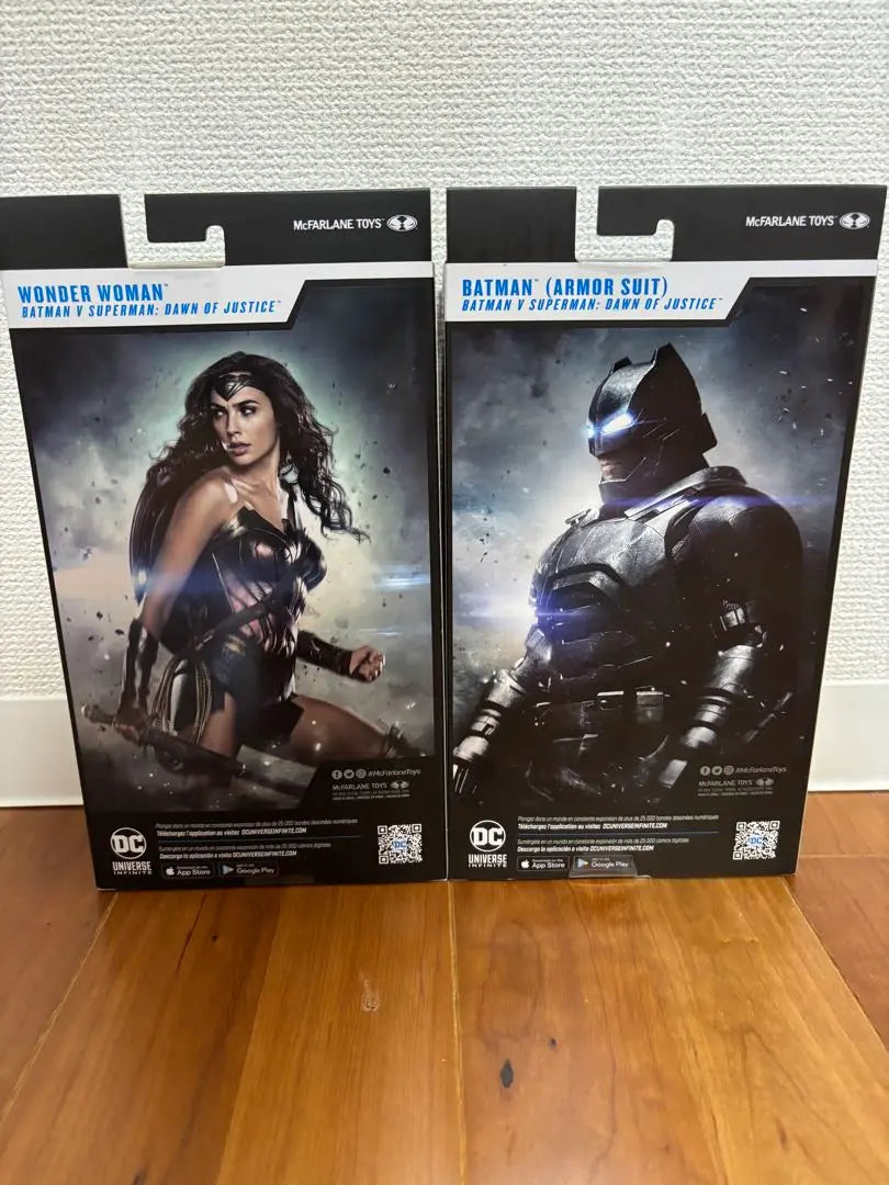 [New and unopened] DC Multiverse Wonder Woman, Batman (Armor Suit)