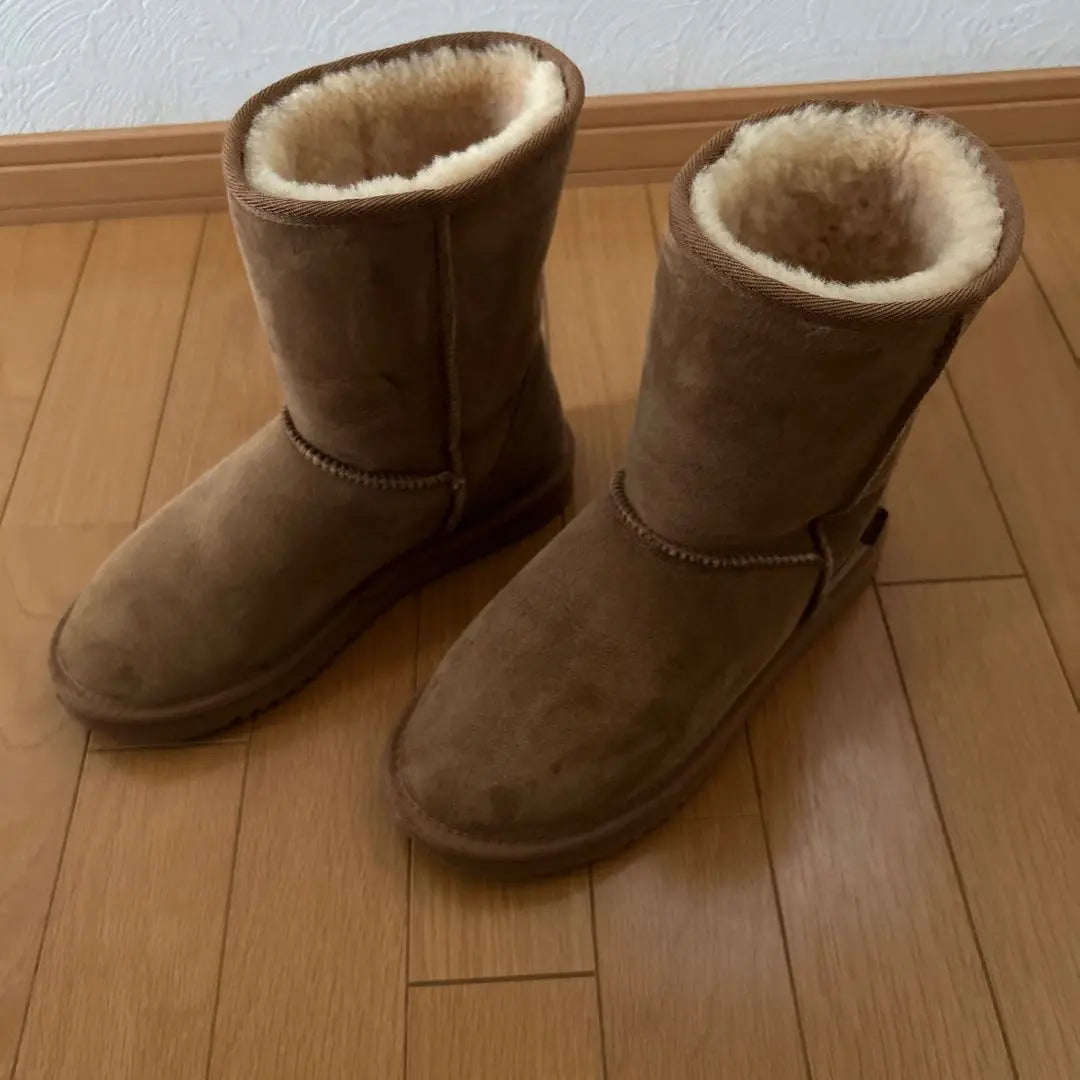 ing sheepskin boots L L