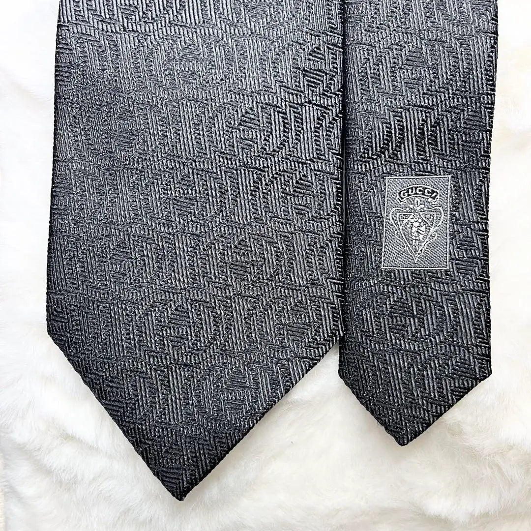 ✨ Casi sin usar ✨ GUCCI Gucci Tie GG patrón entrelazado negro | ✨ほぼ未使用✨GUCCI グッチ ネクタイ GG柄 インターロッキング ブラック