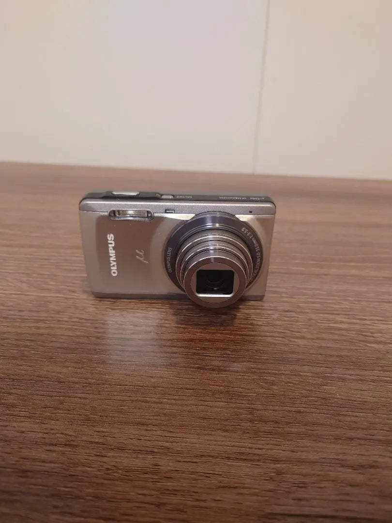 OLYMPUS μ-7050 Digital Camera Silver