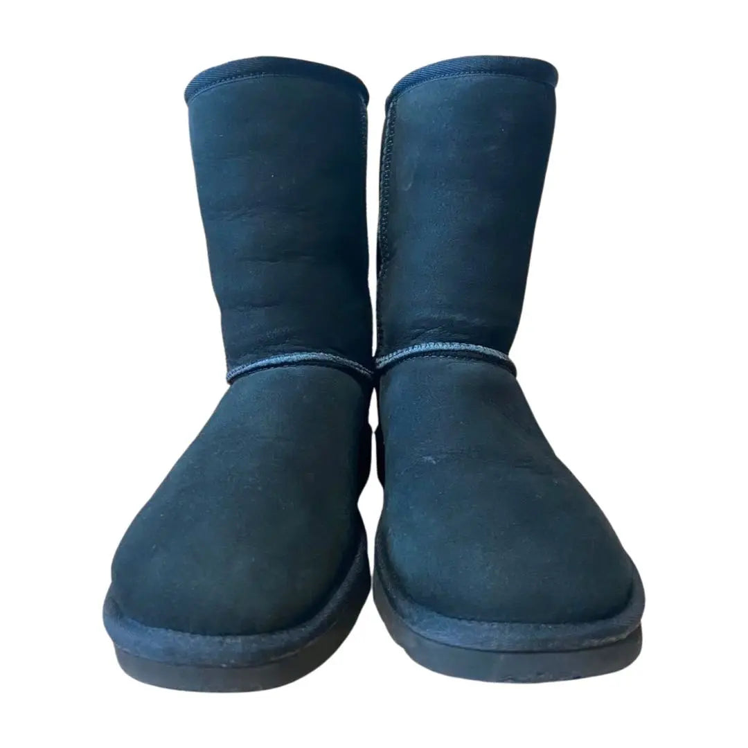 Excelente estado ✨Botas cortas clásicas de piel de oveja UGG W negras 23