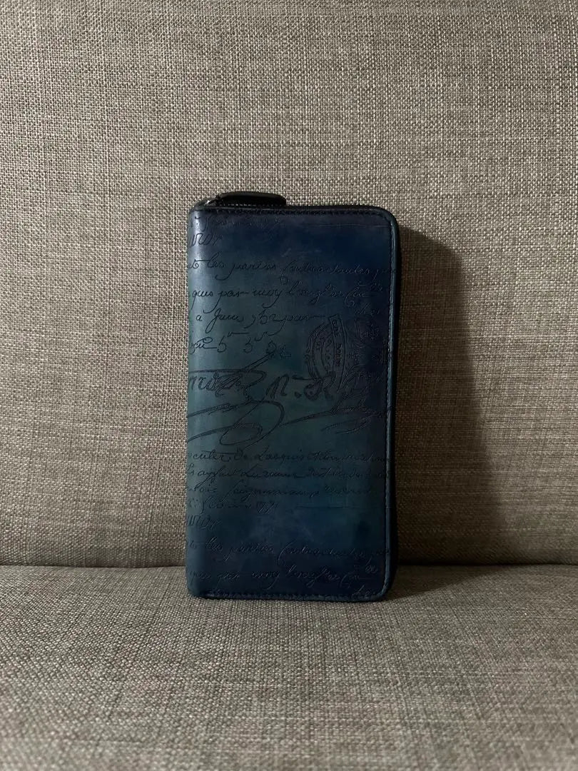 Special order 240,000 Berluti Itauba Scritto leather long wallet blue early model