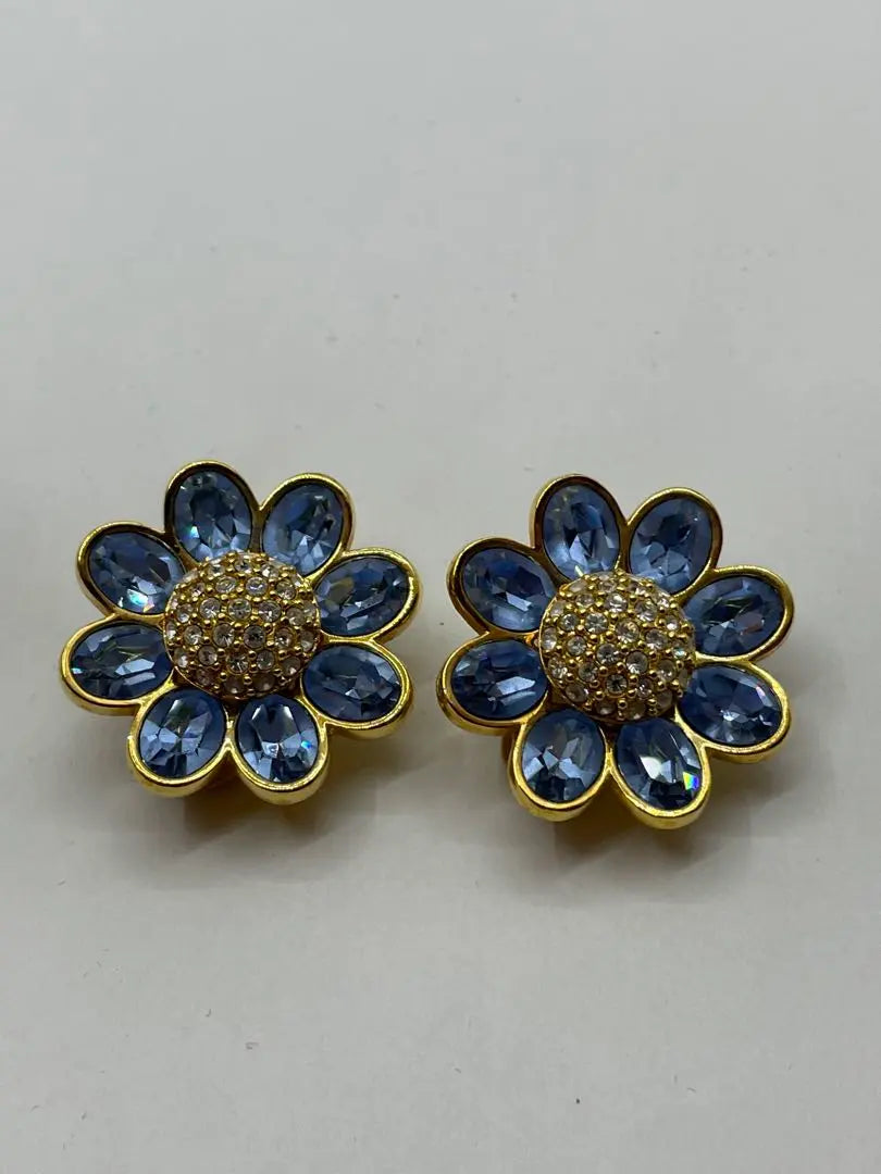 Swarovski Vintage sparkly earrings #34