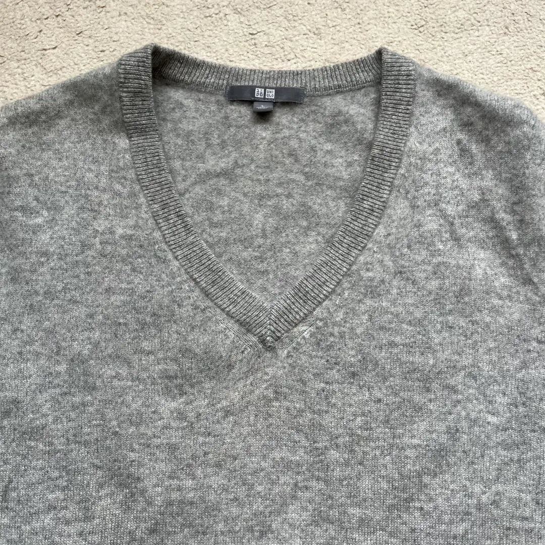 Uniqlo 100% Cashmere V-neck Sweater Gray Women's L