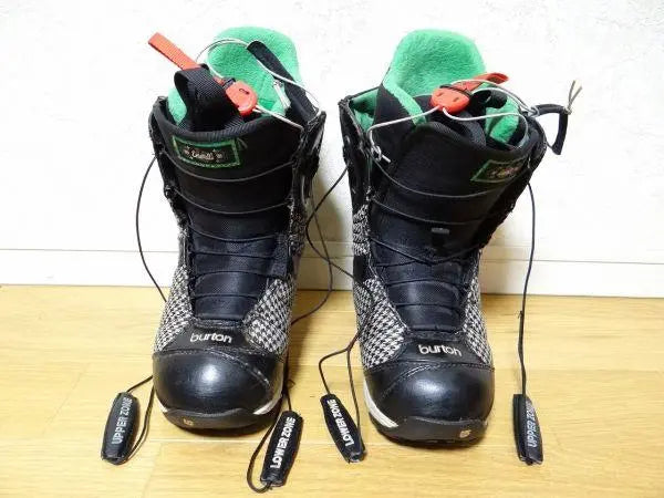 Burton TRUEFIT EMERALD Snowboard Boots 23cm