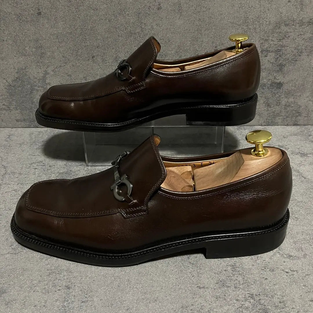 ♡Grado sin usar♡ Mocasines Ferragamo Bit Gancini de piel auténtica marrón 1359