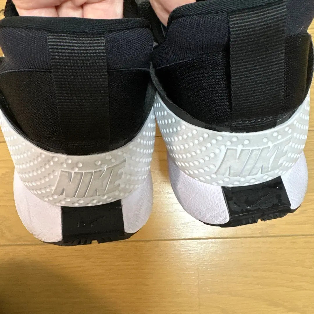 [Anonymous delivery] NIKE Go Fly Ease