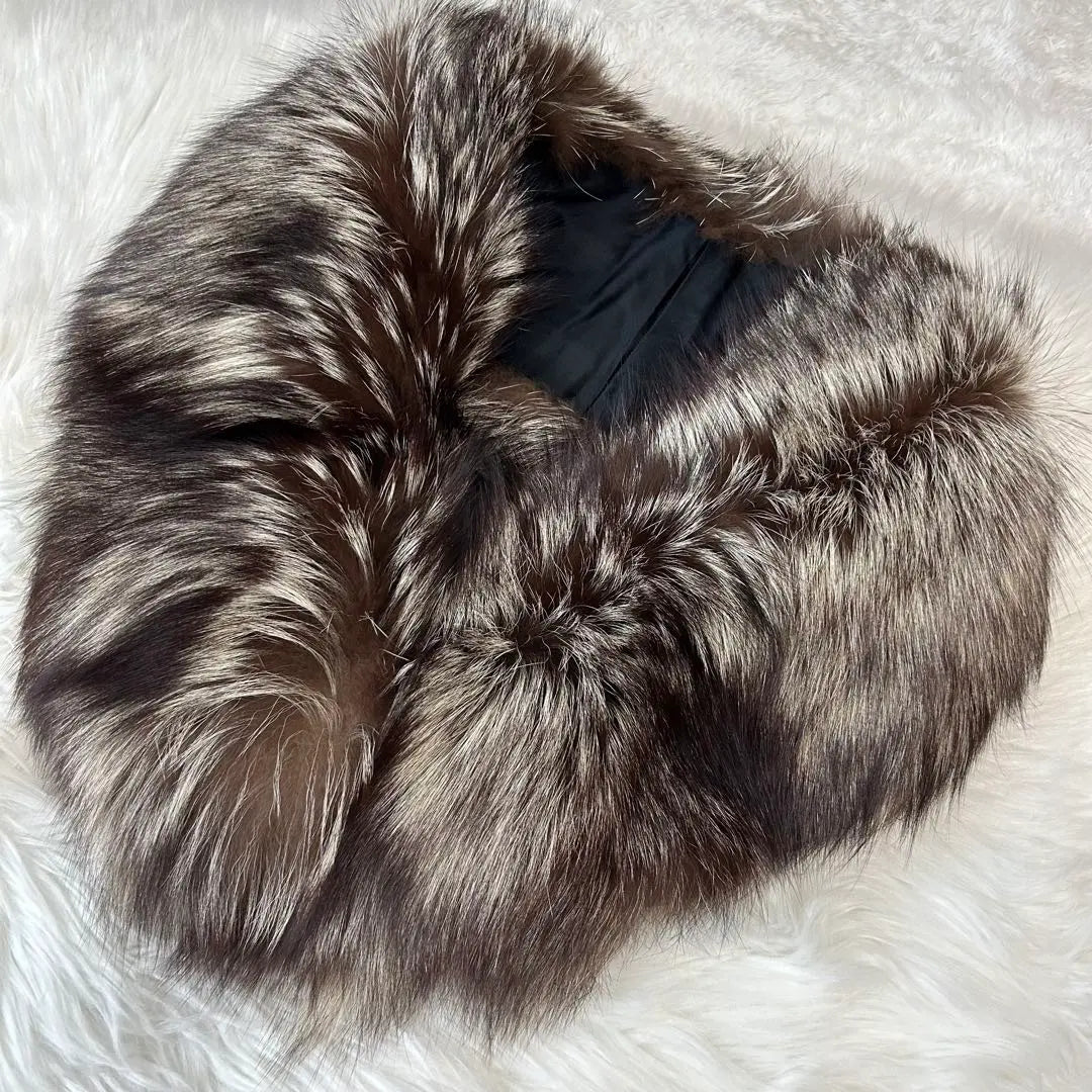 SAGA FOX Collar Fox Fur Fur Ceremonial Occasions