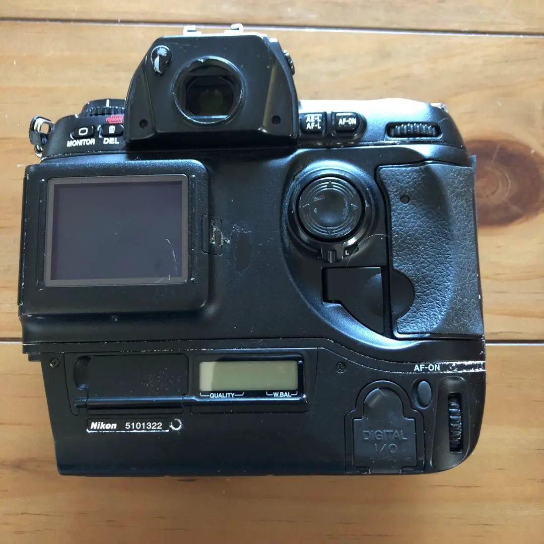 [Junk] Nikon D1X Digital Camera