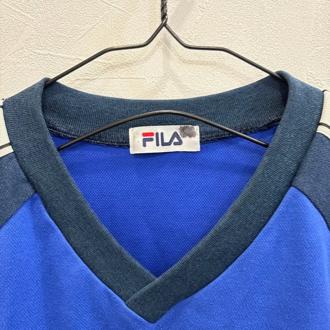 QM1278 FILA Camiseta Fila Manga Corta Cuello V Azul Hombre L | QM1278 FILA フィラ半袖tシャツ Vネックブルー メンズL以上 古着