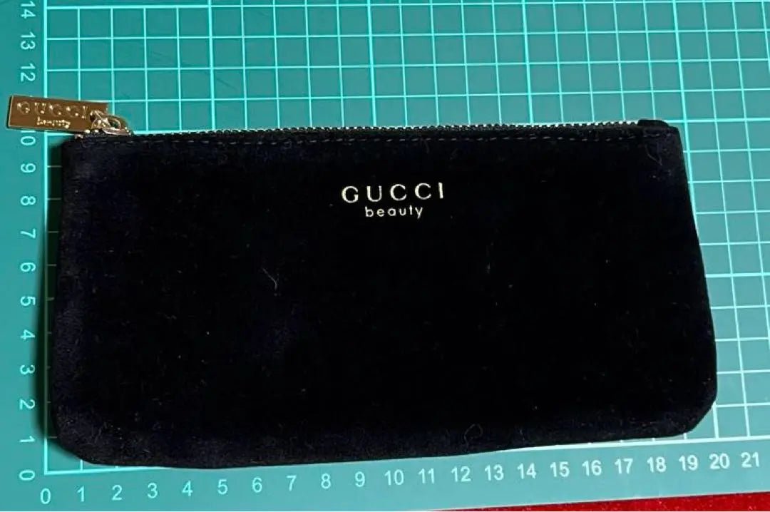 [GUCCI beauty] Overseas Duty-free store counter Novelty Velour pouch