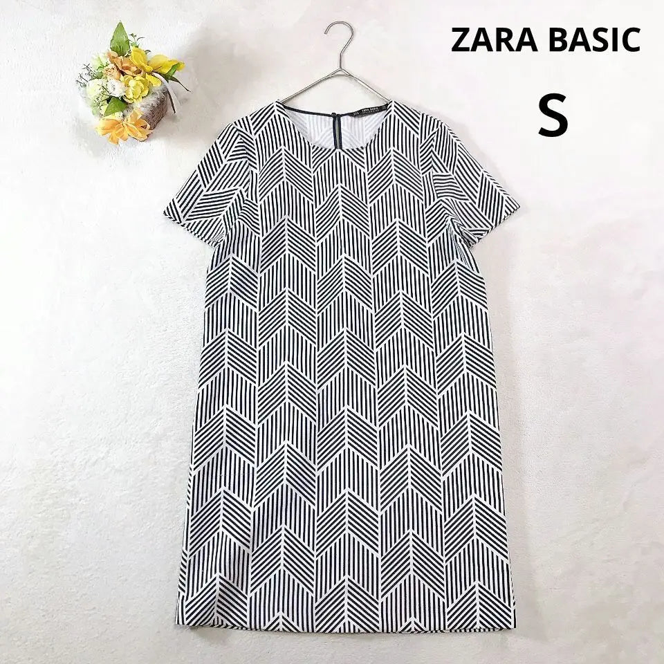 [Zara Basic] Short-sleeved dress (S) Knee length Tight Herringbone pattern