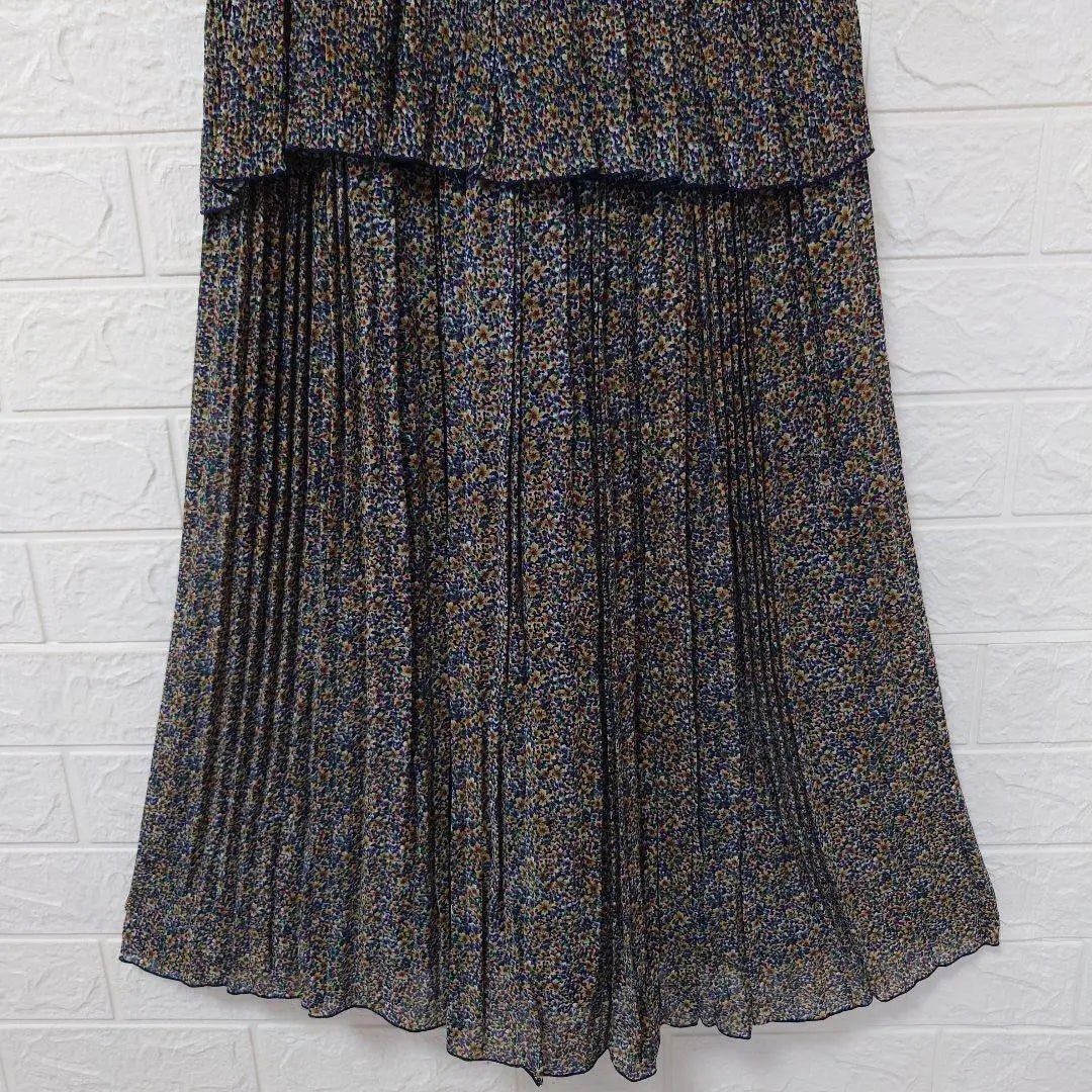 A2427 Small Flower Pattern Heart Light Piece LL Flare Skirt Light Spring / Summer made in Japan