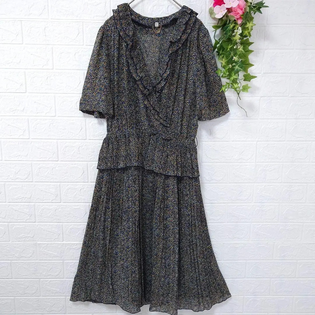 A2427 Small Flower Pattern Heart Light Piece LL Flare Skirt Light Spring / Summer made in Japan