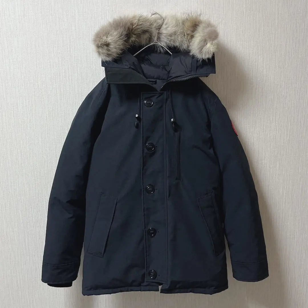 CANADA GOOSE down jacket chateau parka M