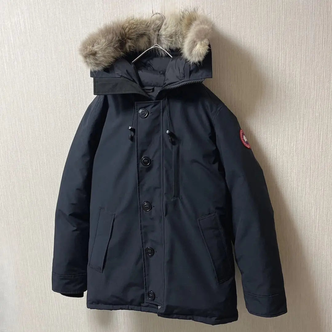 CANADA GOOSE down jacket chateau parka M