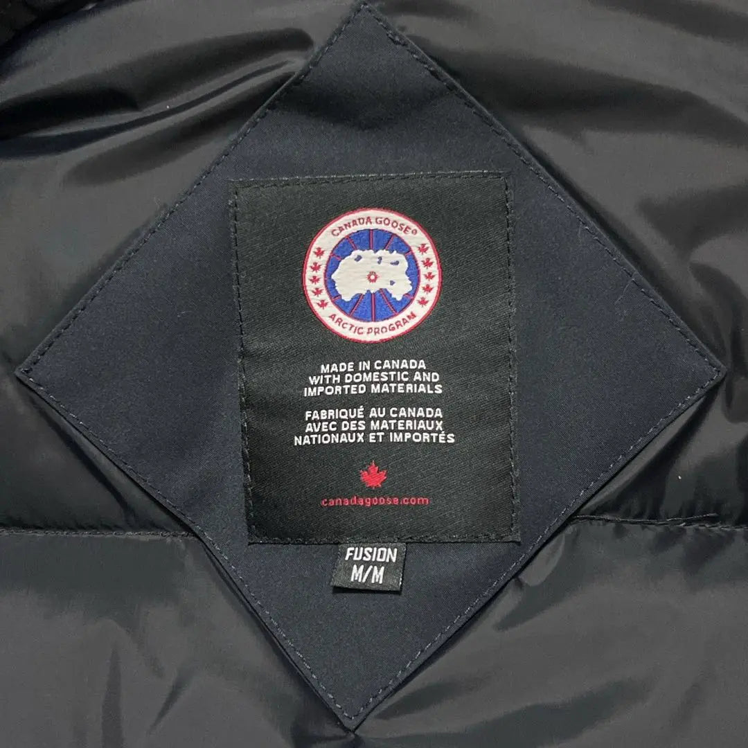 CANADA GOOSE down jacket chateau parka M