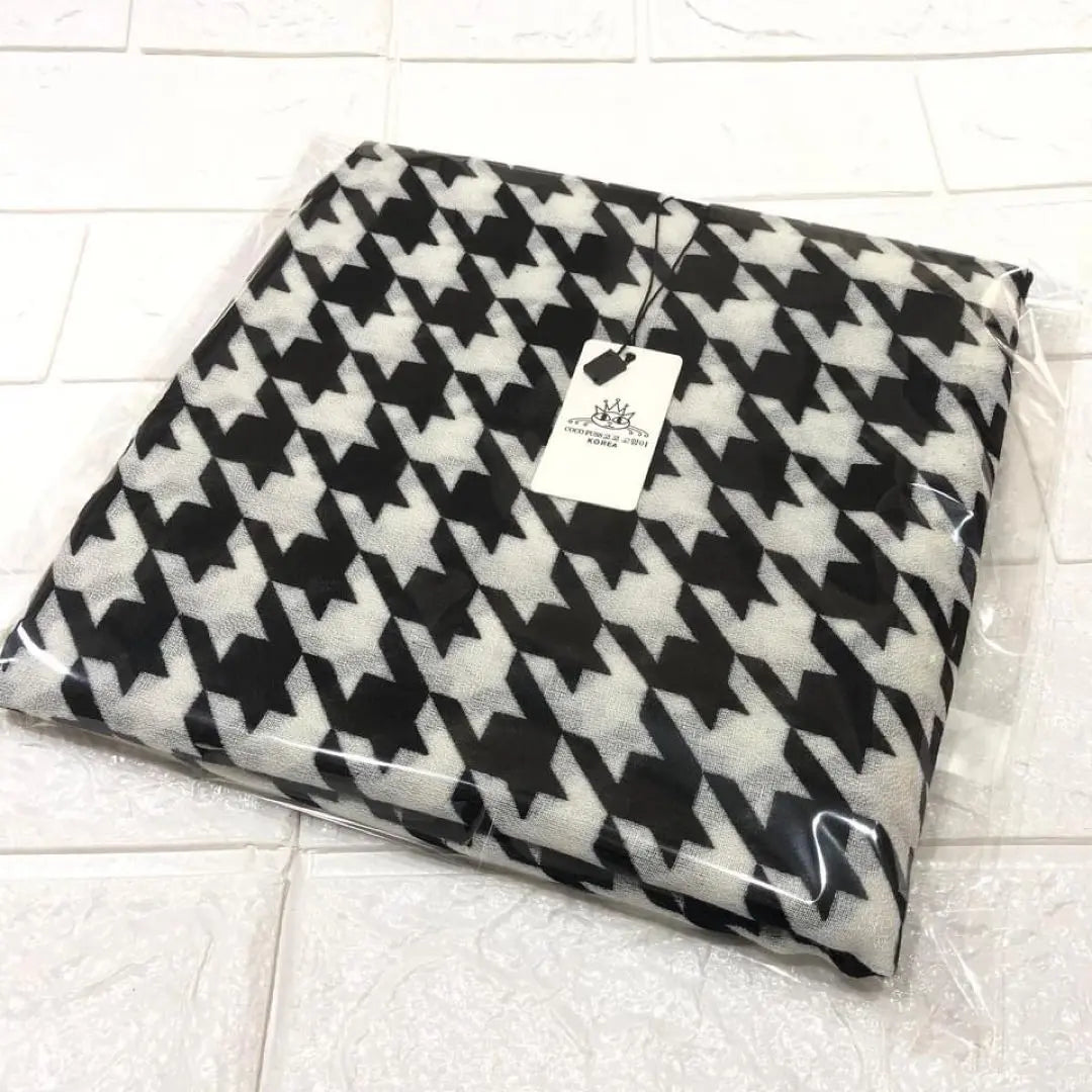 [New] All seasons ◎ Houndstooth stole, black x off-white, b