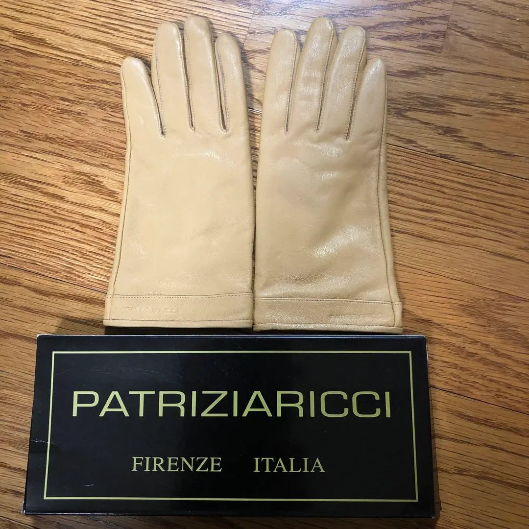 PATRIZIA RICCI Beige leather gloves | PATRIZIA RICCI ベージュ レザー手袋