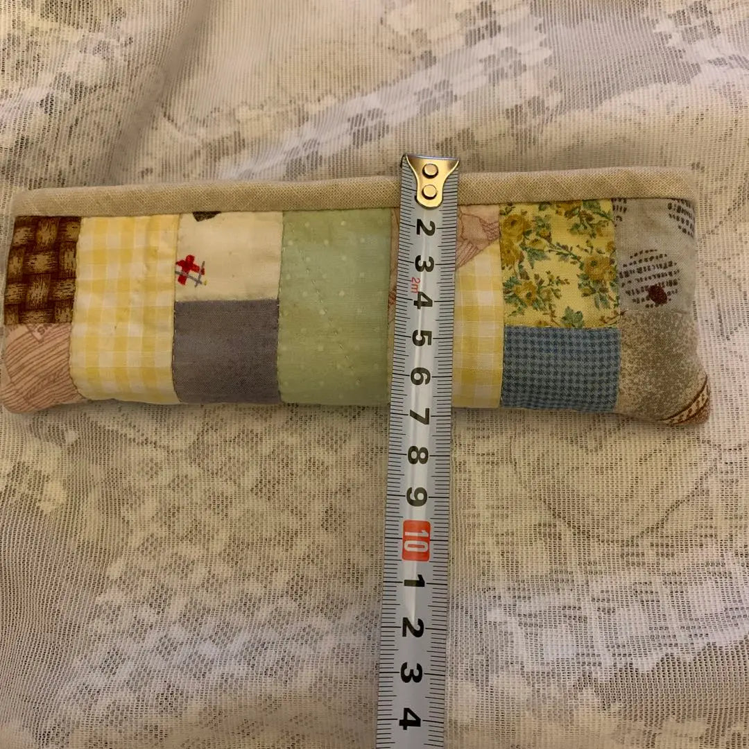 Beautiful condition, significantly lower price, patchwork quilt design pen case