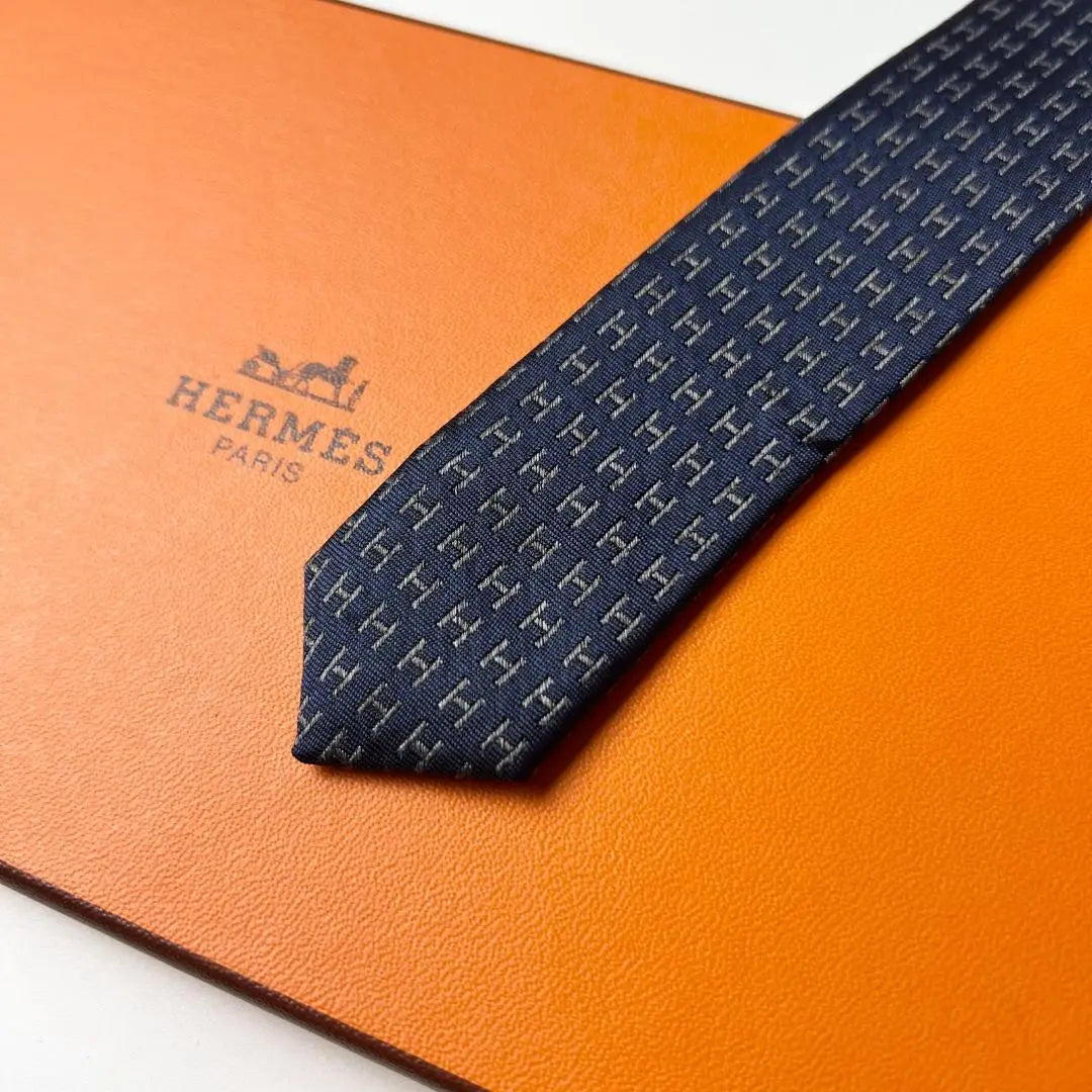 Hermes HERMES Tie Silk Made in France H-woven Tie Fasone H-pattern