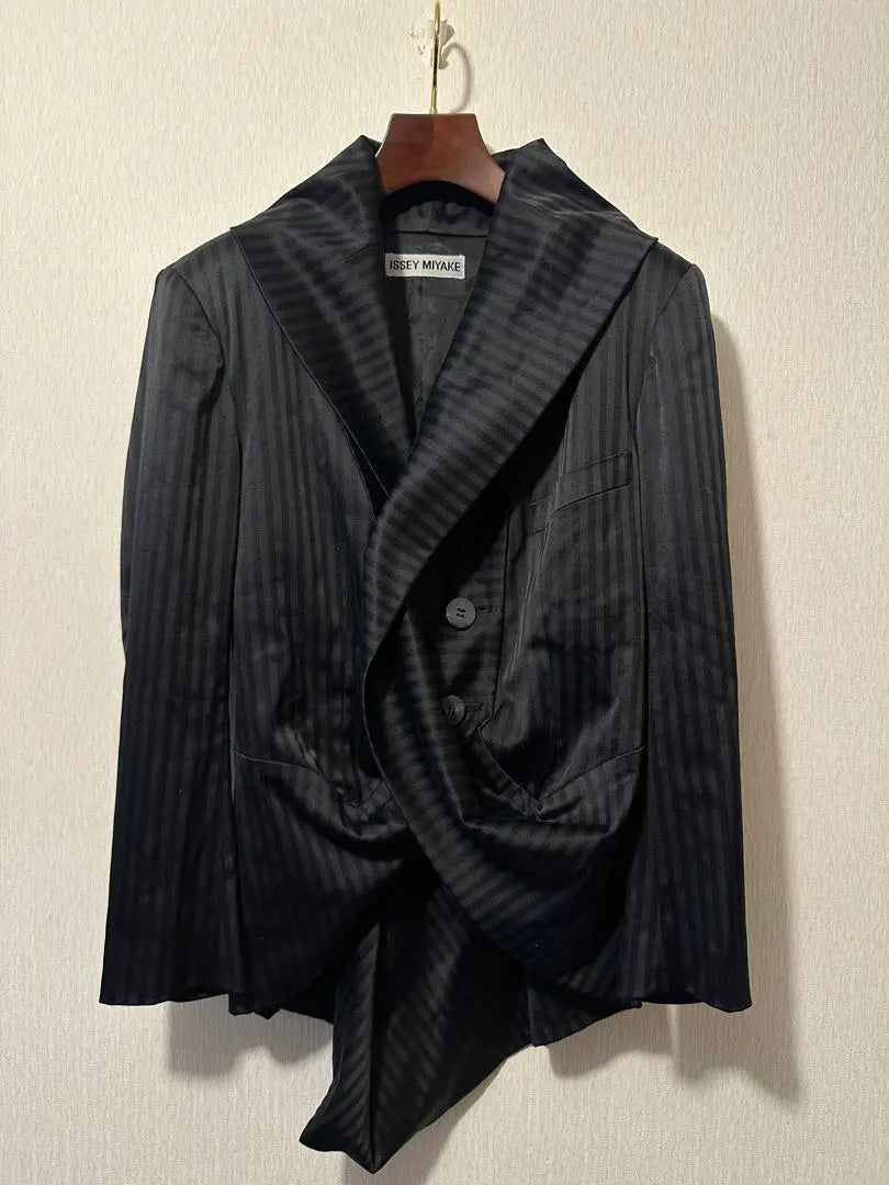 Chaqueta de rayas entallada Issey Miyake 95AW