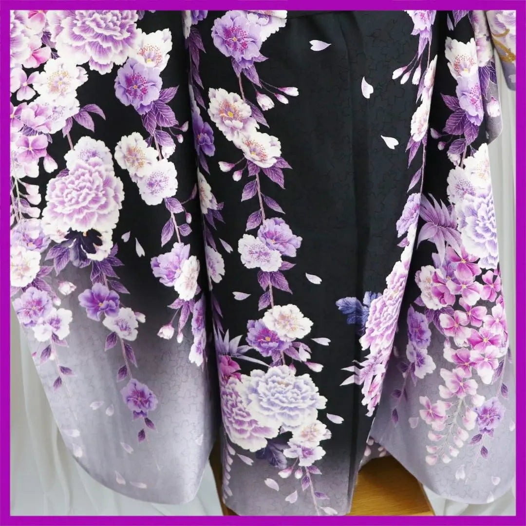 E2114★ Kimono Atsuyuki ★ Two-piece furisode set ★ Luxurious flower pattern that stands out against a black background