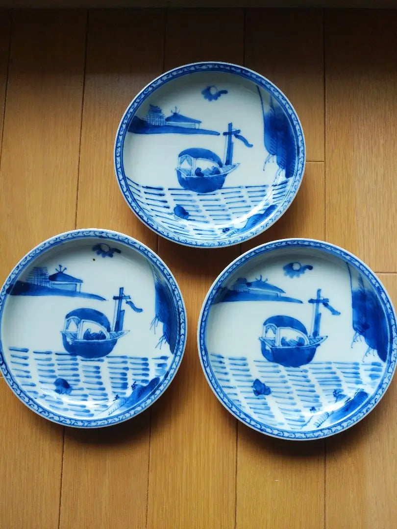 Old Imari Blue-and-white Boat-on-the-boat character plate, antique tableware