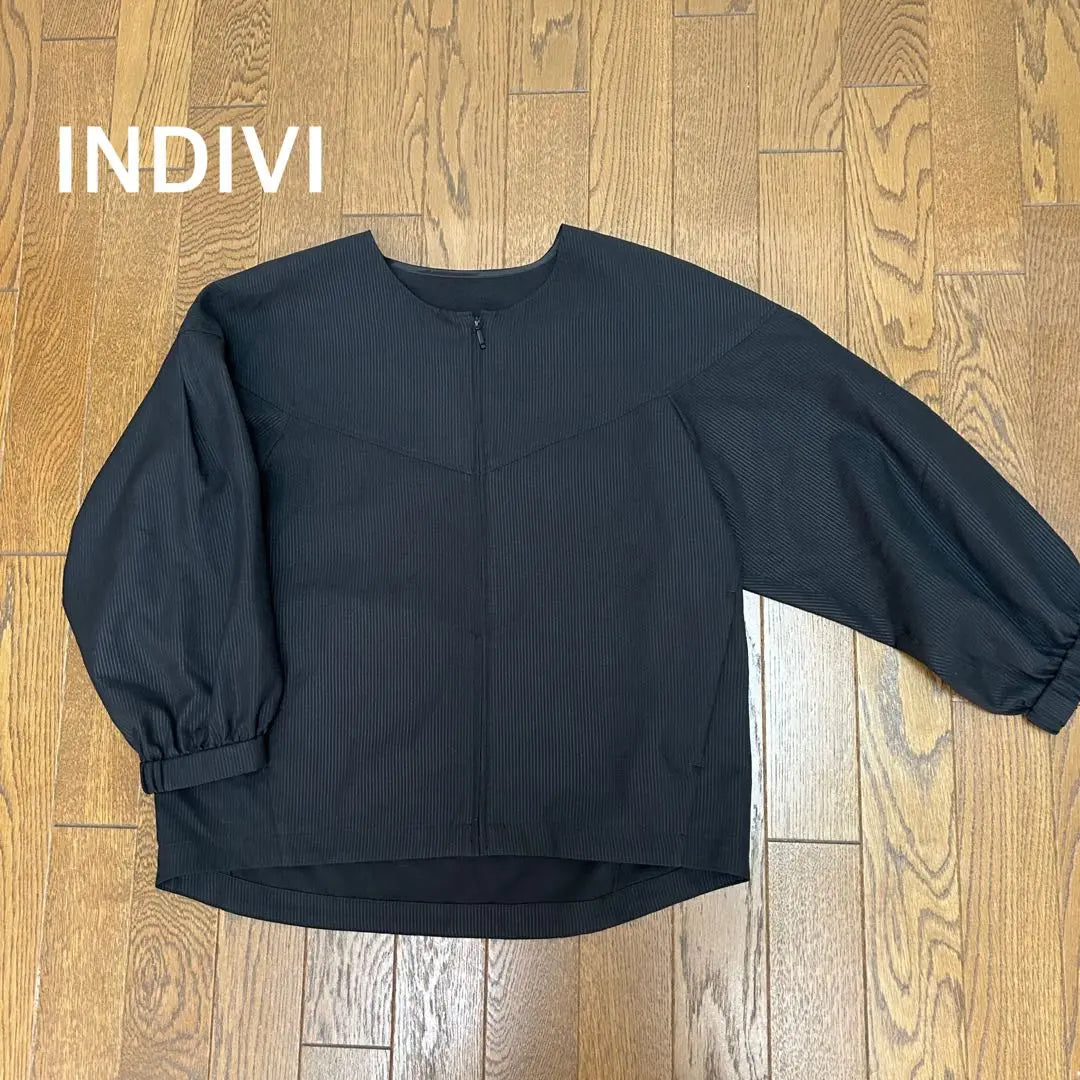 ✨ Chaqueta fina sin cuello y cremallera INDIVI