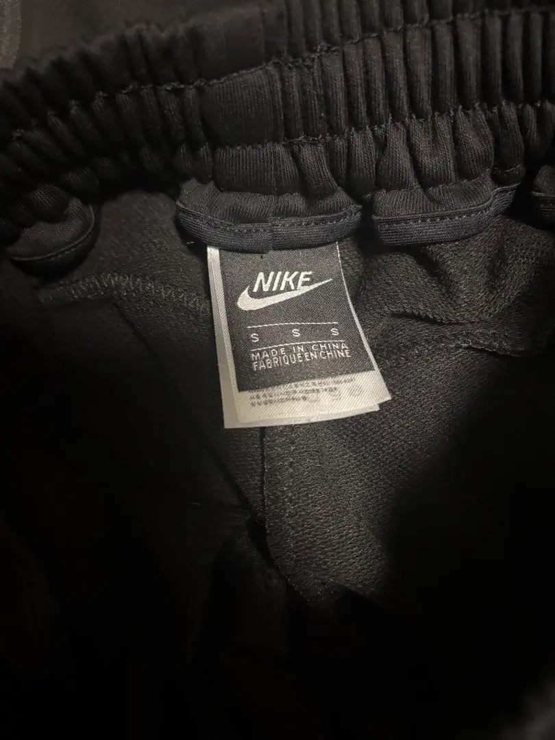 NIKE Tech Fleece