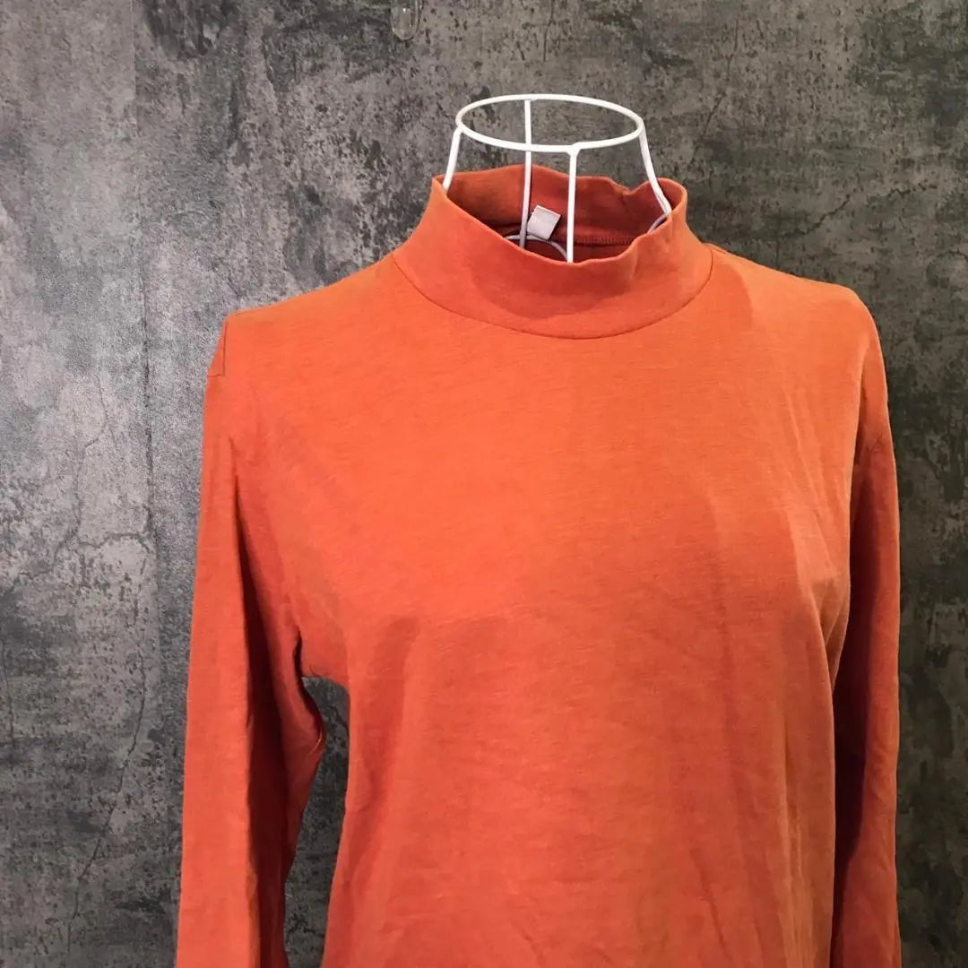 ✨UNIQLO✨ UNIQLO ♡ Cut -sew ♡ Long Sleeve T -shirt ♡ Mock neck ♡ Orange (M)