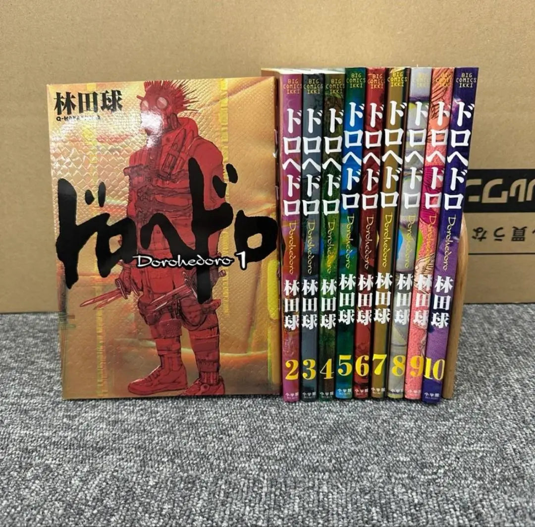 88.●Good condition●Dorohedoro Hayashida Kyu set of volumes 1-10 *Continued edition missing