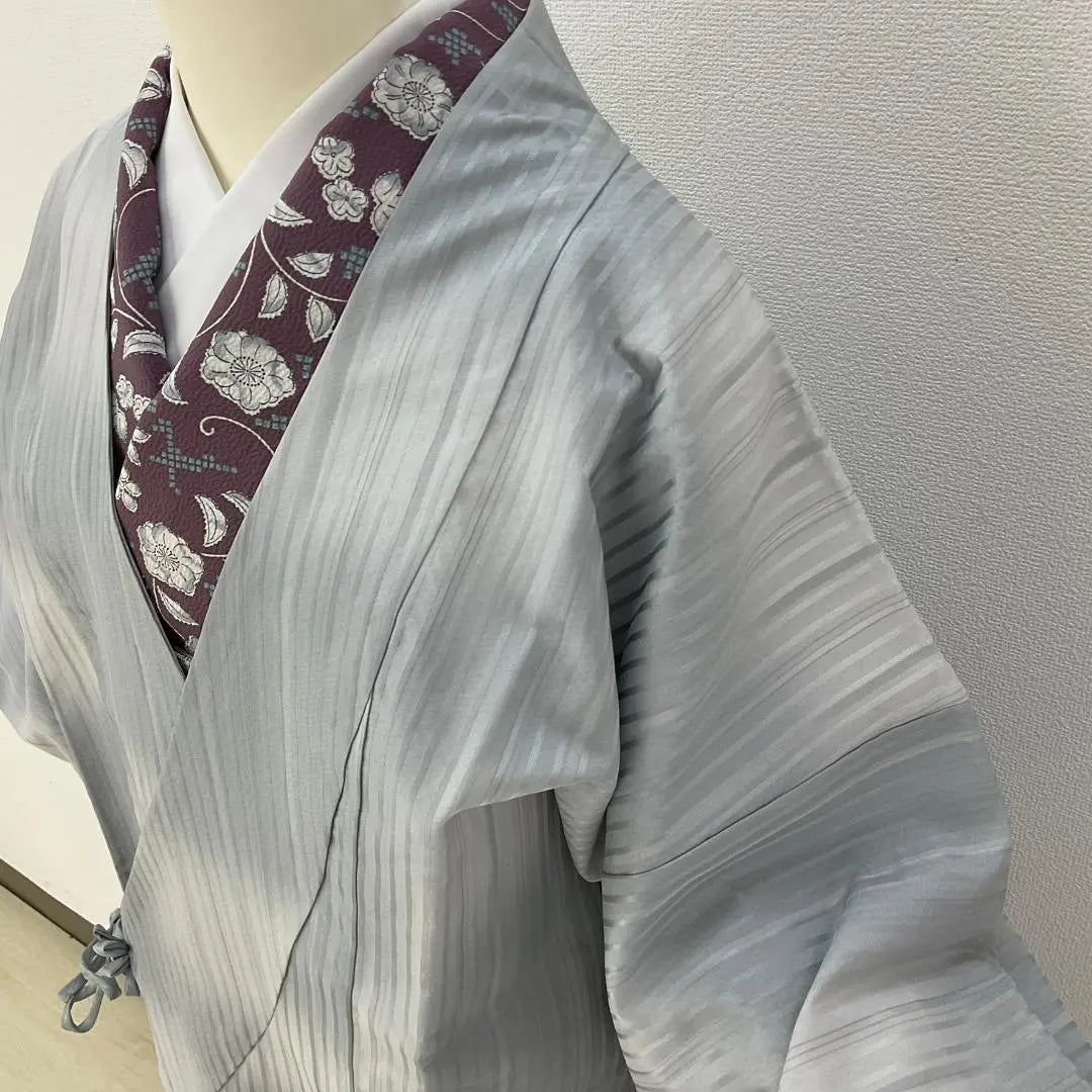 [New, unused kimono coat, silver gray, size M, striped]