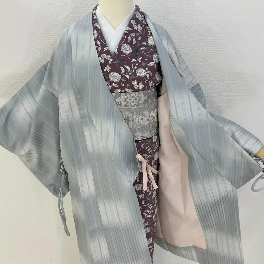 [New, unused kimono coat, silver gray, size M, striped]