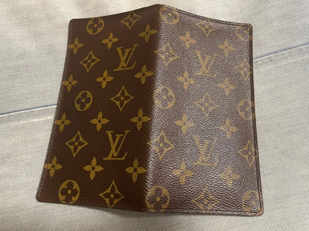 2007 rare Louis Vuitton monogram bill compartment (no coin purse)