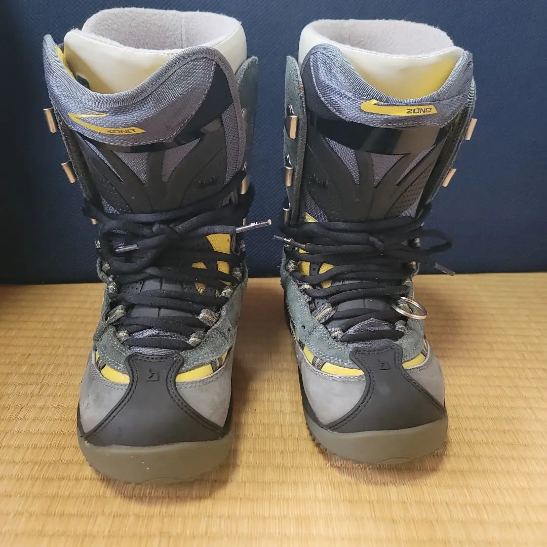 Botas de snowboard Zone Gris/Amarillo unos 24,5 cm | ZONA スノーボードブーツ グレー/イエロー約24.5センチ