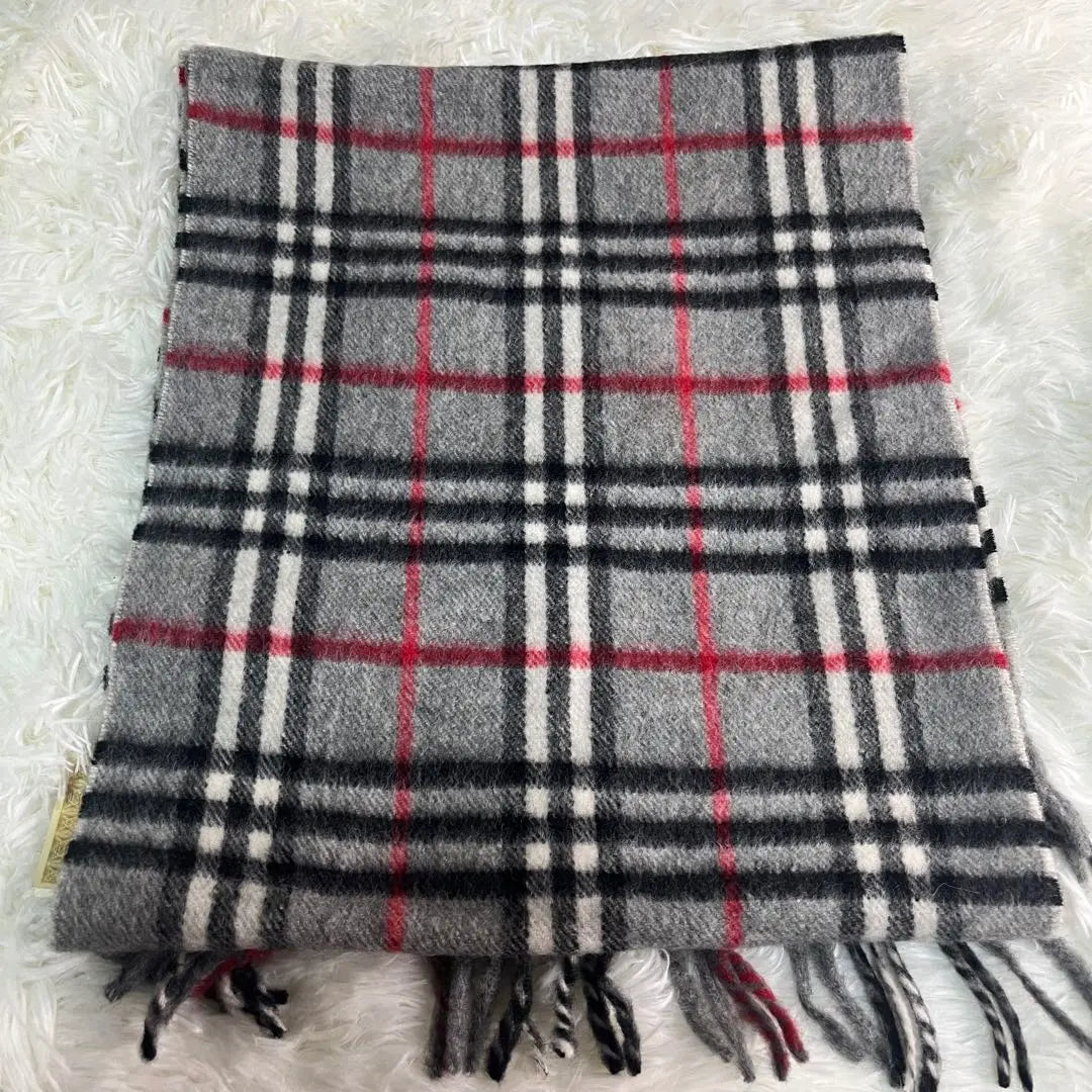 Unused Tag bag with Burberrys Burberry Cashmere 100% muffler