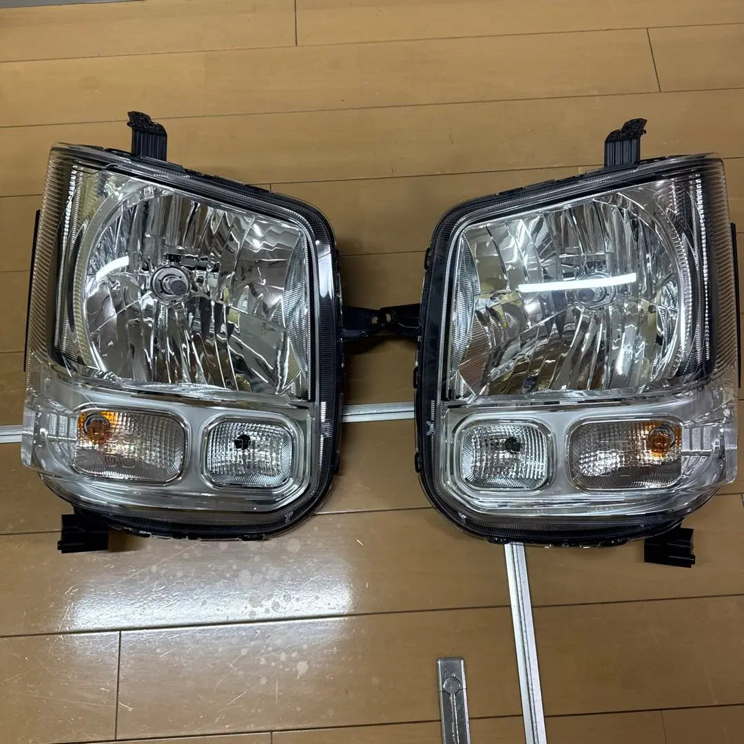 Juego de 2 faros delanteros Suzuki Every DA17V, sin usar, para coche nuevo, eliminados