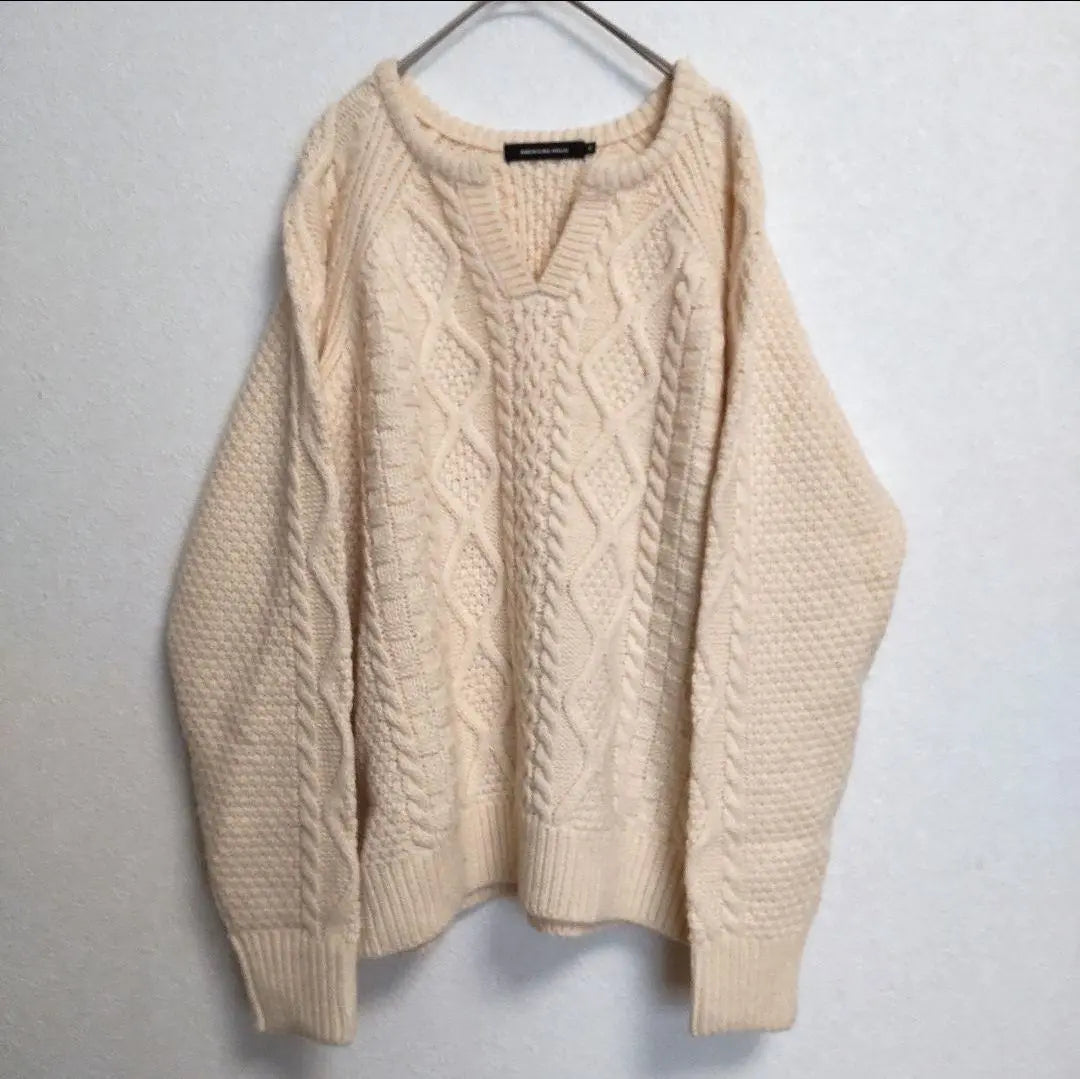 ★[AMERICAN HOLIC] Sweater (M) Ivory long sleeve tops